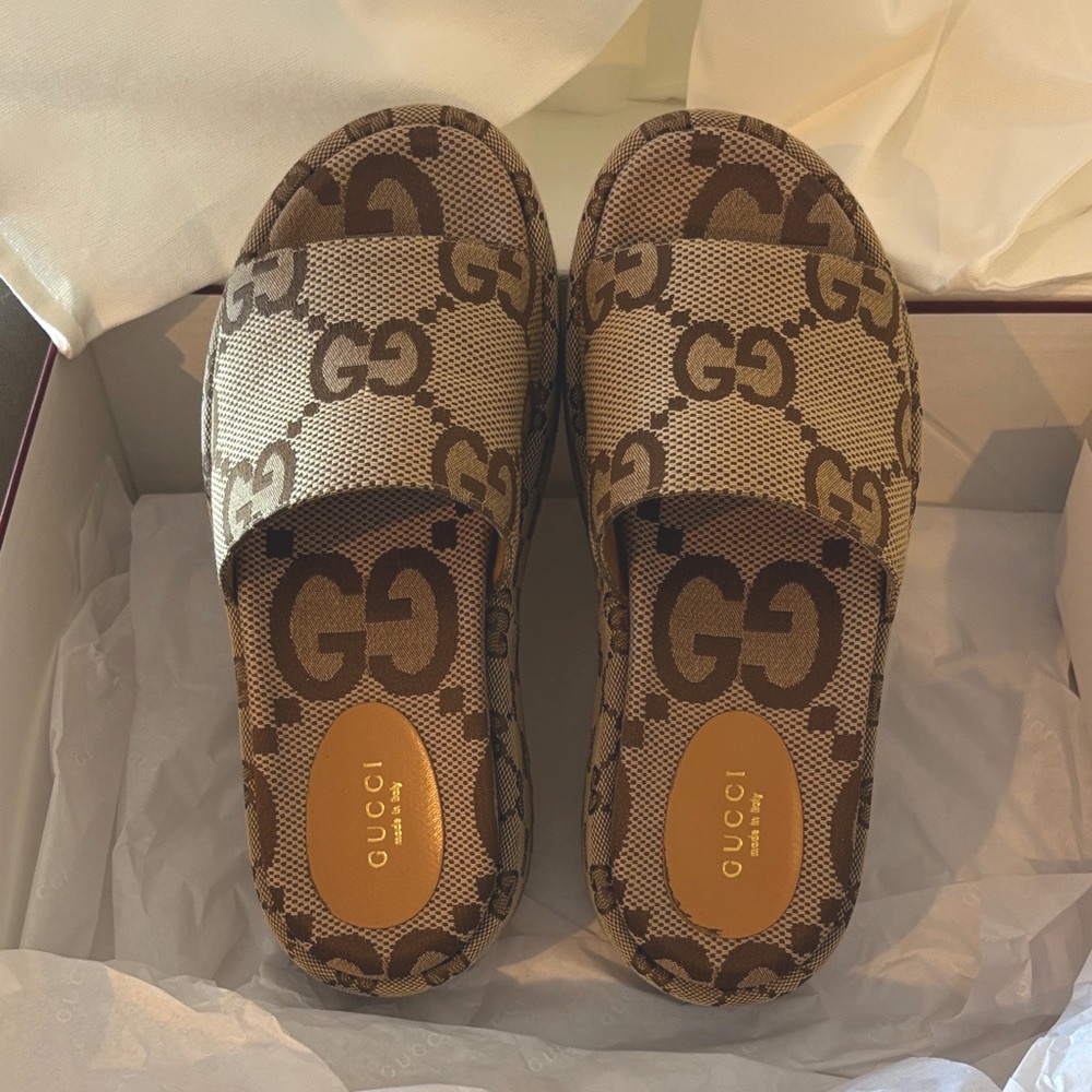 Gucci Beige and Brown platform GG Pattern Slides-worn once! Comes with bag/box - Picture 4 of 14